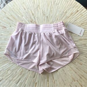 NWT Lululemon Hotty Hot High Rise Short 2.5" Lined - blissful pink, size 8